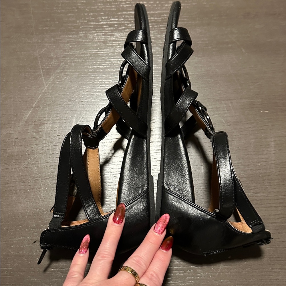 Euro soft by Sofft strappy black sandals, size 9.5 - Picture 3 of 8